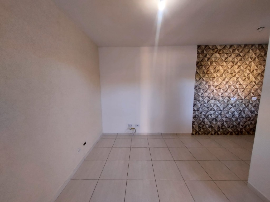 Casa Residencial para locacao no Tatuquara em Curitiba com 58m² por R$ 2.000,00