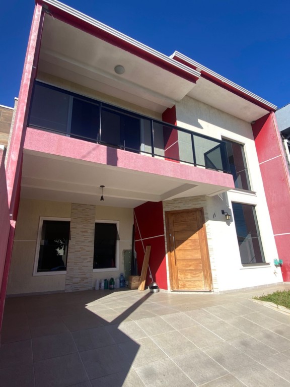 Sobrado para locacao no Santa Terezinha em Fazenda Rio Grande com 130m² por R$ 2.555,55