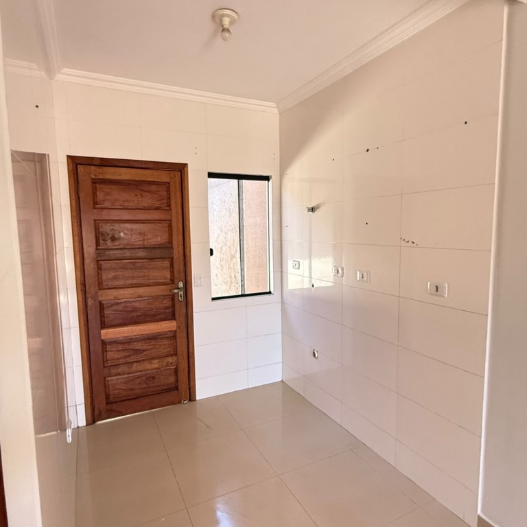Casa Residencial para locacao no Nacoes em Fazenda Rio Grande com 50m² por R$ 2.111,11