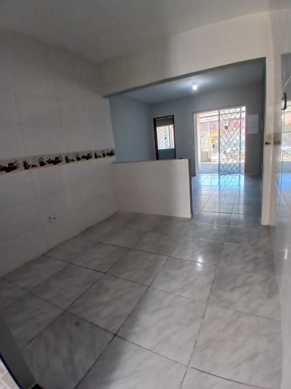 Casa Residencial para locacao no Gralha Azul em Fazenda Rio Grande com 117,05m² por R$ 2.222,22