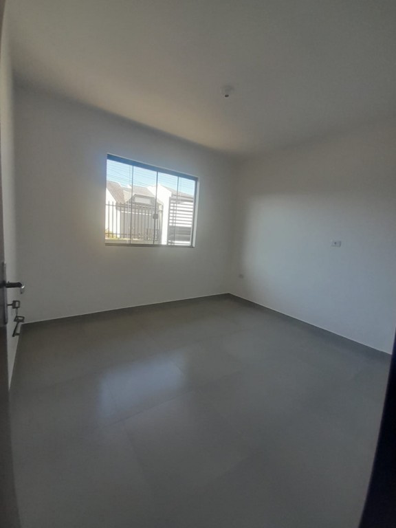 Casa Residencial para locacao no Veneza em Fazenda Rio Grande com 55m² por R$ 1.888,88