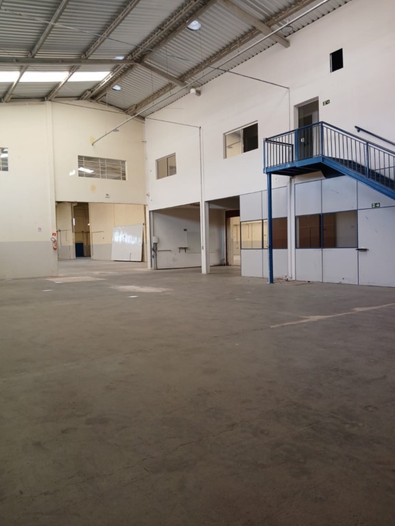 Barracão_galpão para locacao no Eucaliptos em Fazenda Rio Grande com 1.065m² por R$ 22.222,22