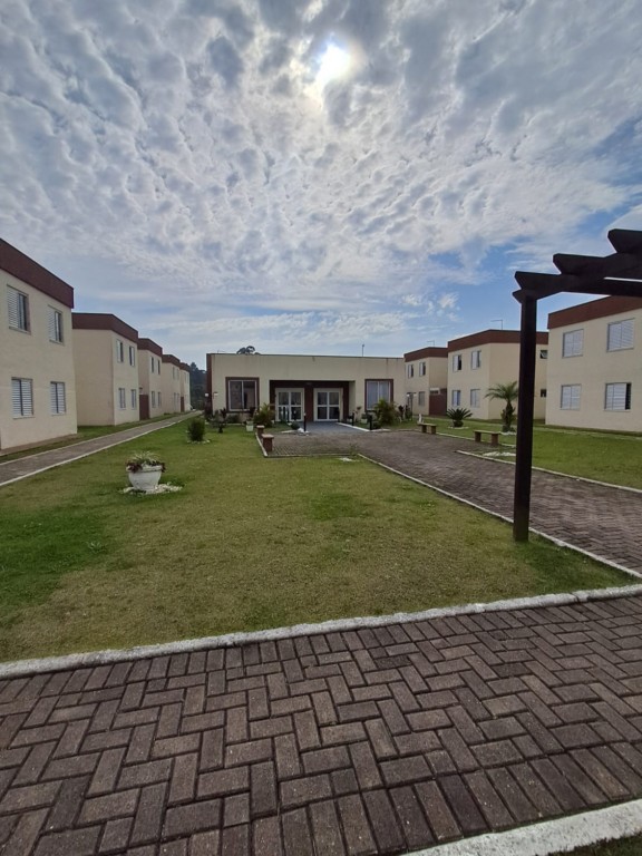 Apartamento para locacao no Eucaliptos em Fazenda Rio Grande com 40,63m² por R$ 1.666,66