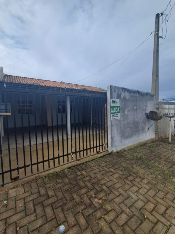 Casa Residencial para locacao no Estados em Fazenda Rio Grande com 60m² por R$ 1.888,88