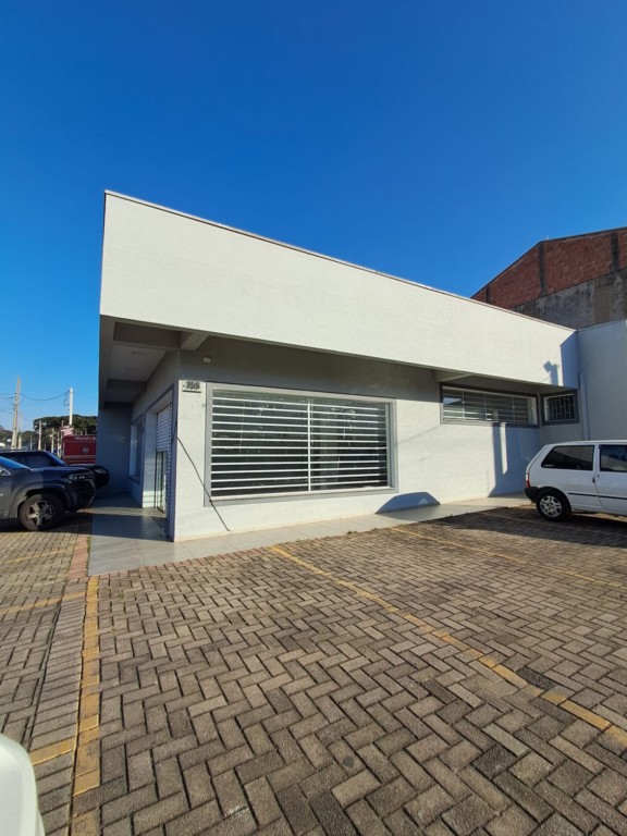 Cjto Comercial_sala para locacao no Eucaliptos em Fazenda Rio Grande com 333,02m² por R$ 5.555,55