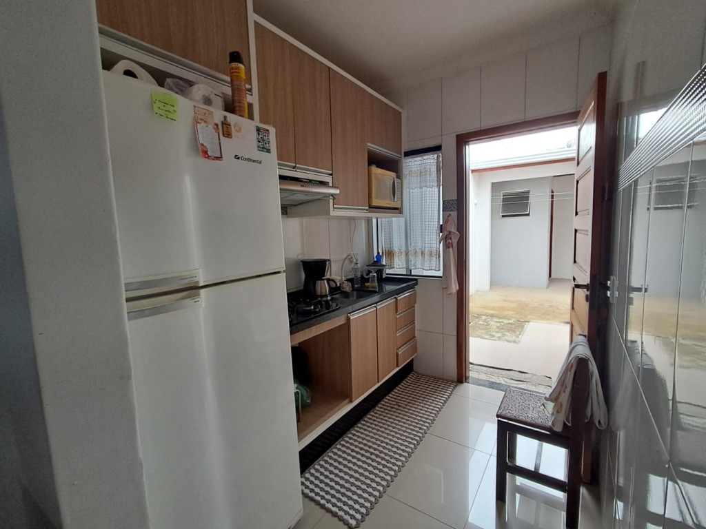 Casa Residencial para locacao no Eucaliptos em Fazenda Rio Grande com 58m² por R$ 2.777,77