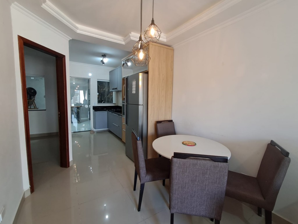 Casa Residencial para locacao no Eucaliptos em Fazenda Rio Grande com 410m² por R$ 3.333,33