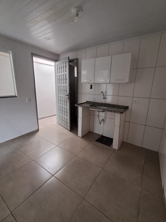 Studio para locacao no Nacoes em Fazenda Rio Grande com 30m² por R$ 1.222,22