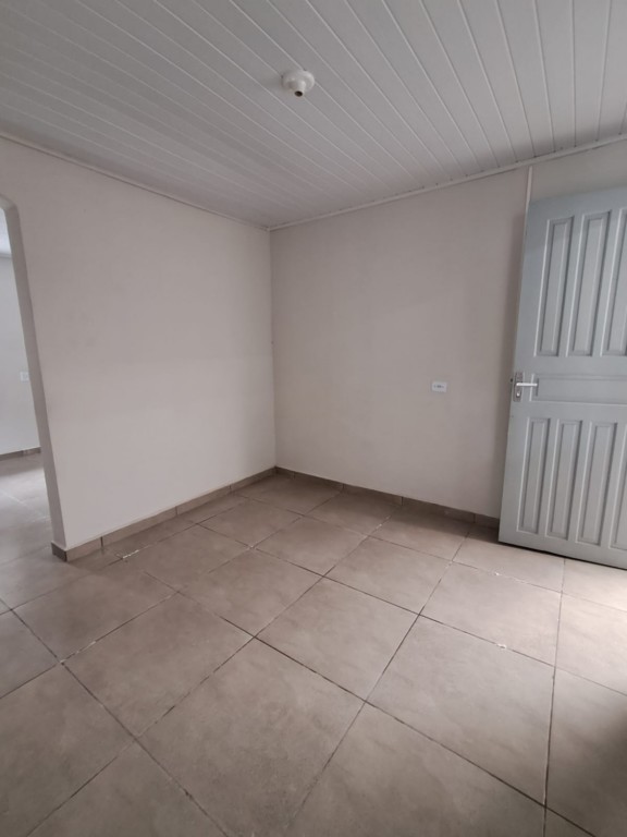 Casa Residencial para locacao no Nacoes em Fazenda Rio Grande com 50m² por R$ 1.722,22