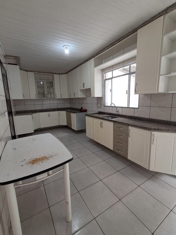 Casa Residencial para locacao no Nacoes em Fazenda Rio Grande com 90m² por R$ 2.277,77