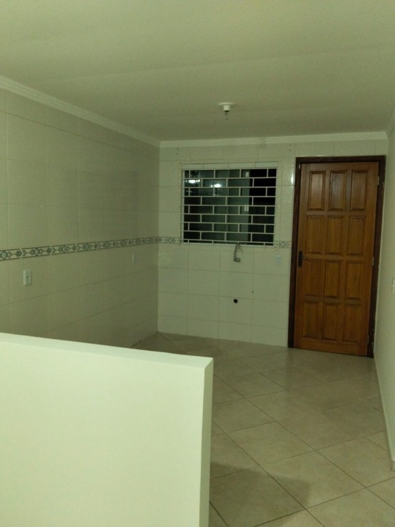 Casa Residencial para locacao no Gralha Azul em Fazenda Rio Grande com 50,3m² por R$ 1.777,77