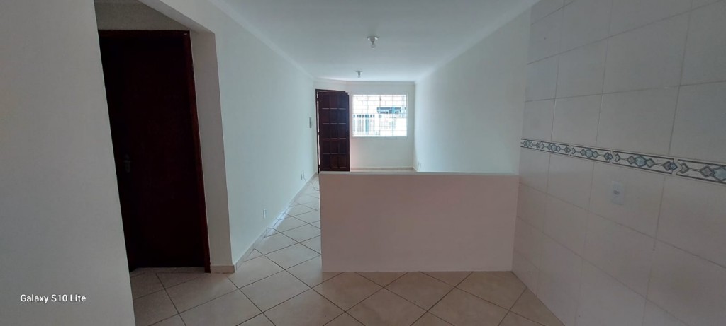 Casa Residencial para locacao no Gralha Azul em Fazenda Rio Grande com 50,3m² por R$ 1.777,77