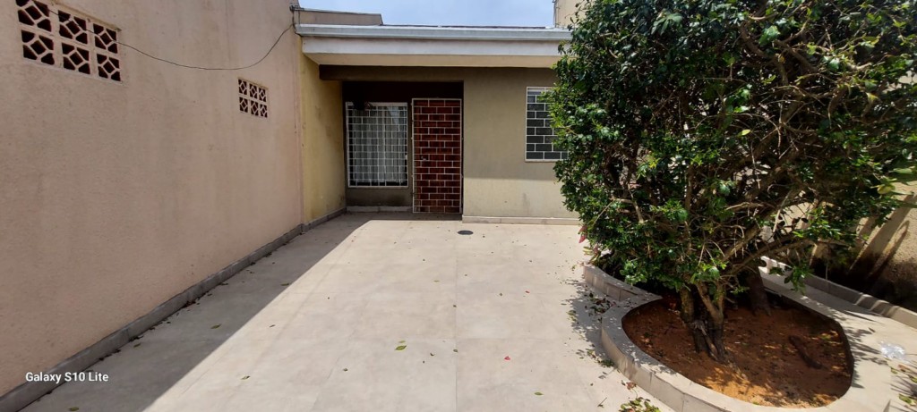 Casa Residencial para locacao no Eucaliptos em Fazenda Rio Grande com 54m² por R$ 1.888,88