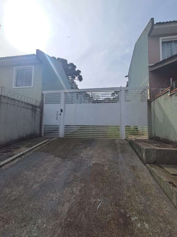 Sobrado para locacao no Gralha Azul em Fazenda Rio Grande com 54m² por R$ 1.555,55