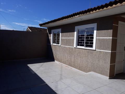 Casa Residencial para locacao no Iguaçú em Fazenda Rio Grande com 80m² por R$ 1.333,33