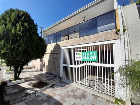 Sobrado para locacao no Tatuquara em Curitiba com 196m² por R$ 3.555,55
