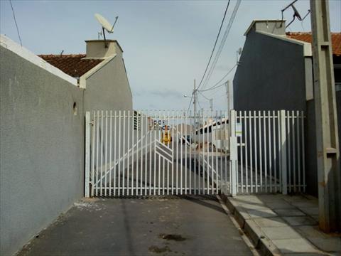 Casa Residencial para locacao no Estados em Fazenda Rio Grande com 45m² por R$ 1.222,22