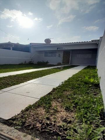 Casa Residencial para locacao no Gralha Azul em Fazenda Rio Grande com 60m² por R$ 1.666,66