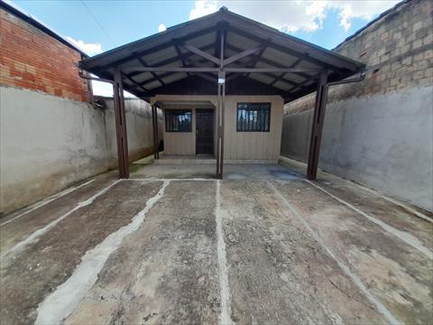 Casa Residencial para locacao no Campo de Santana em Curitiba com 70m² por R$ 1.333,33
