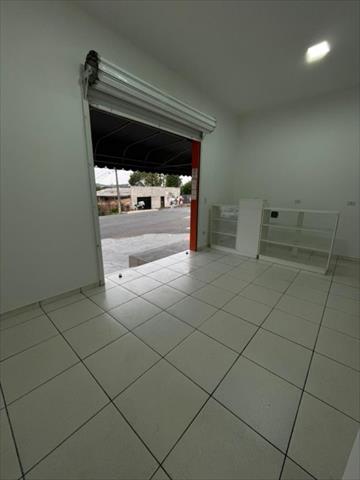 Loja para locacao no Santa Terezinha em Fazenda Rio Grande com 30m² por R$ 2.111,11