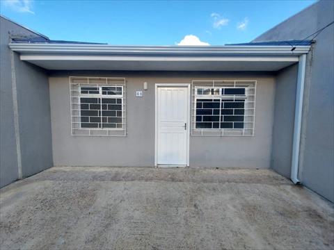 Casa Residencial para locacao no Santa Terezinha em Fazenda Rio Grande com 45m² por R$ 1.222,22