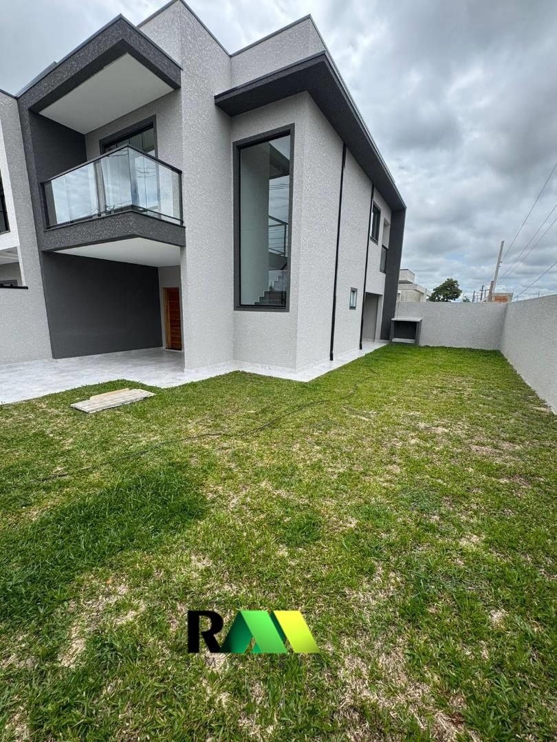 Sobrado para venda no Eucaliptos em Fazenda Rio Grande com 113m² por R$ 700.000,00