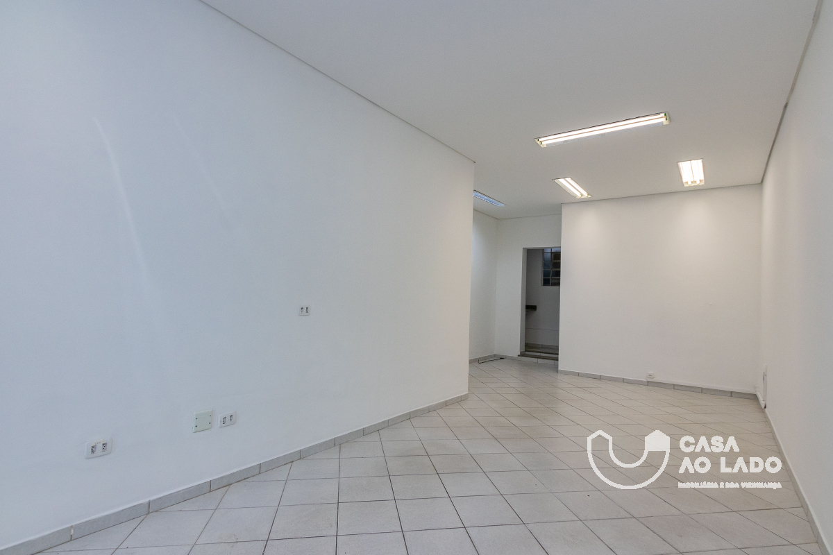 Loja para locacao no Centro em Curitiba com 40,00m² por R$ 2.800,00
