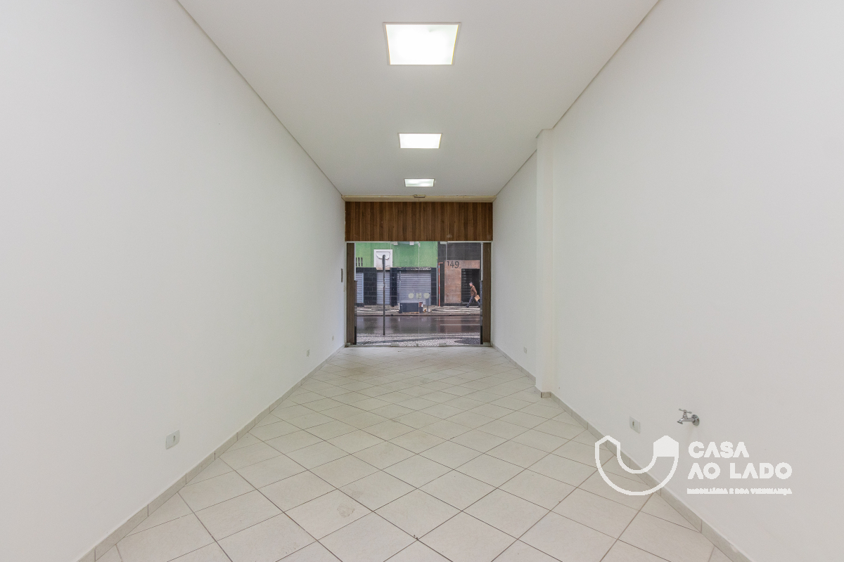 Loja para locacao no Centro em Curitiba com 36,30m² por R$ 2.800,00