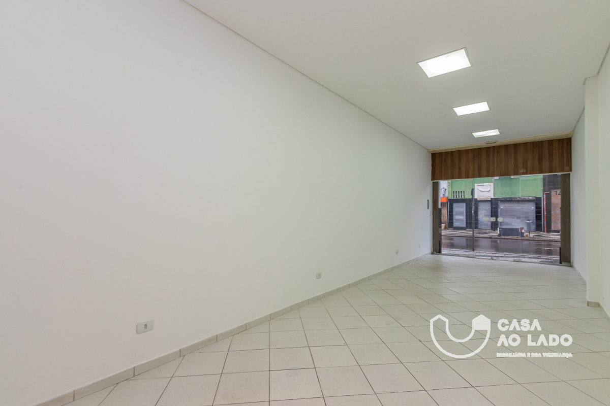 Loja para locacao no Centro em Curitiba com 36,30m² por R$ 2.800,00