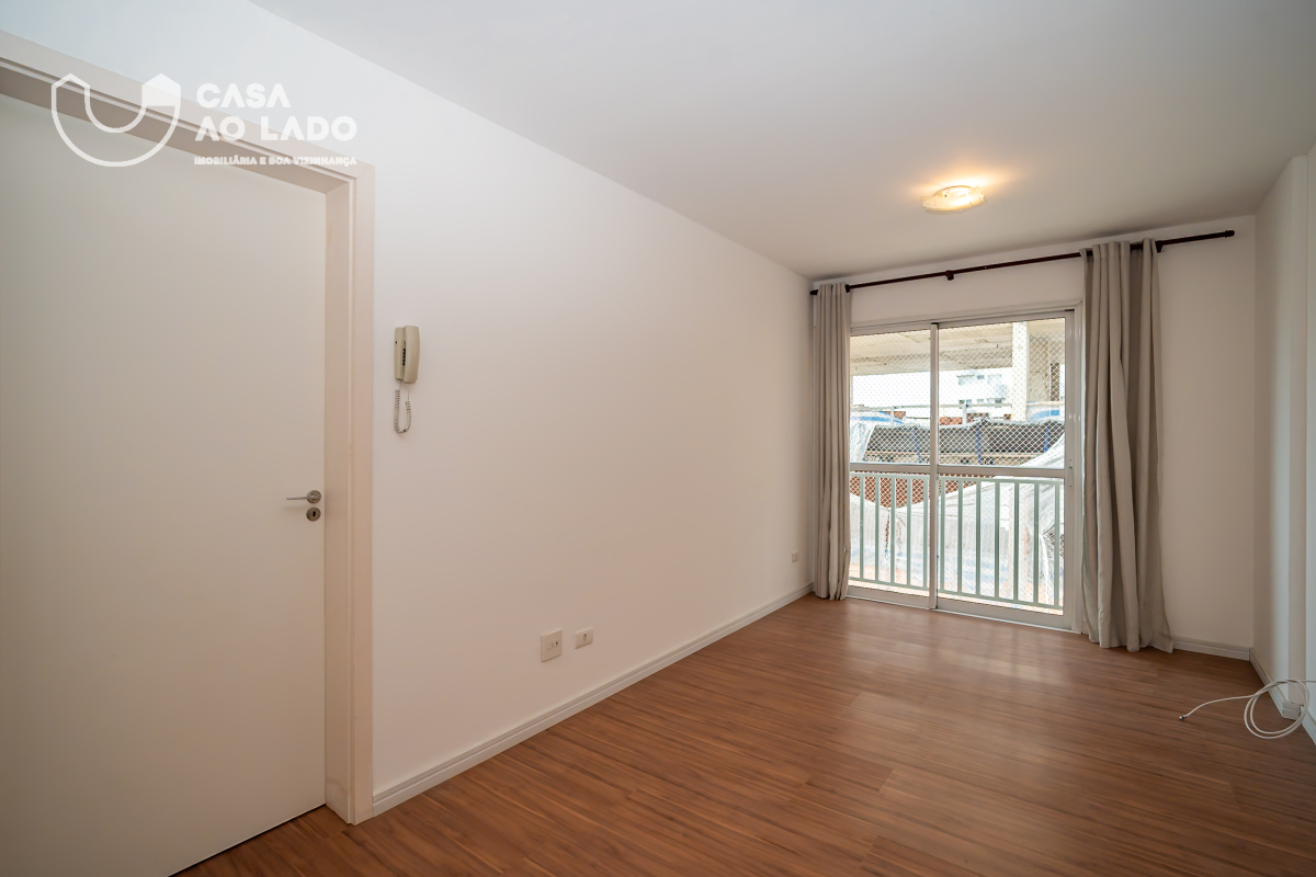 Apartamento para locacao no Centro em Curitiba com 85,00m² por R$ 2.500,00