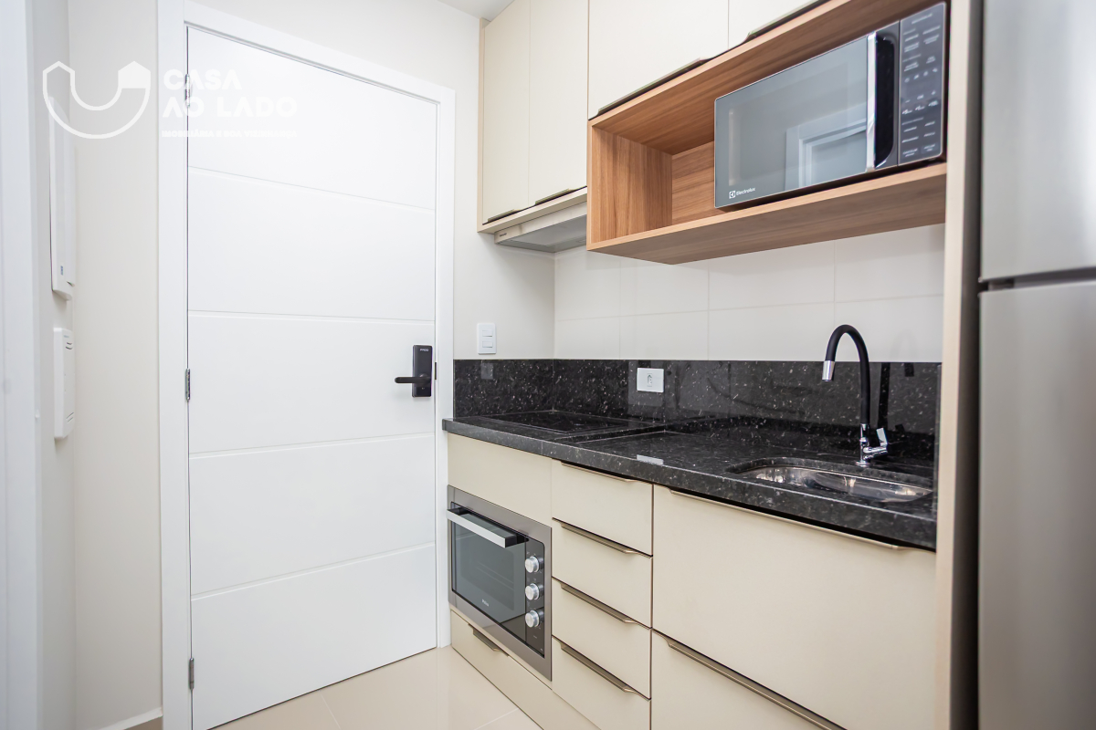 Apartamento para locacao no Centro em Curitiba com 28,00m² por R$ 2.100,00