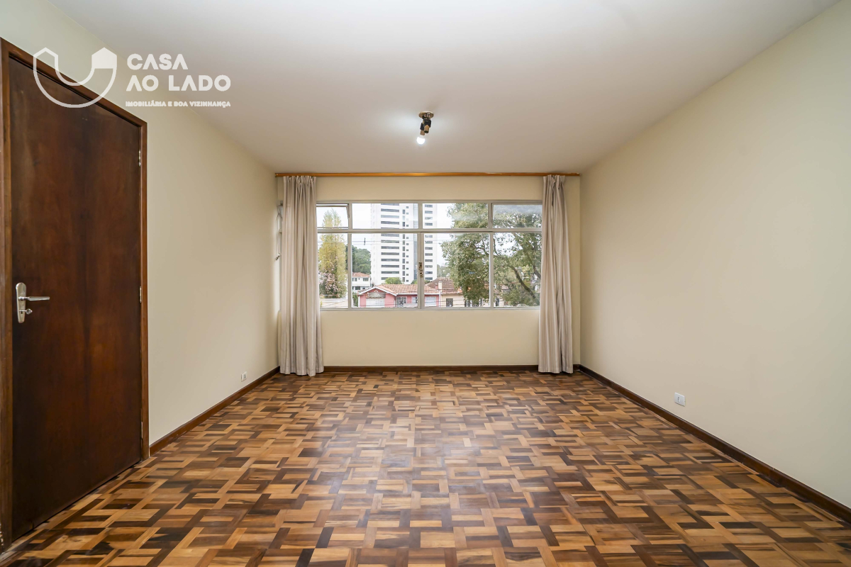 Apartamento para locacao no Centro Cívico em Curitiba com 63,00m² por R$ 1.500,00
