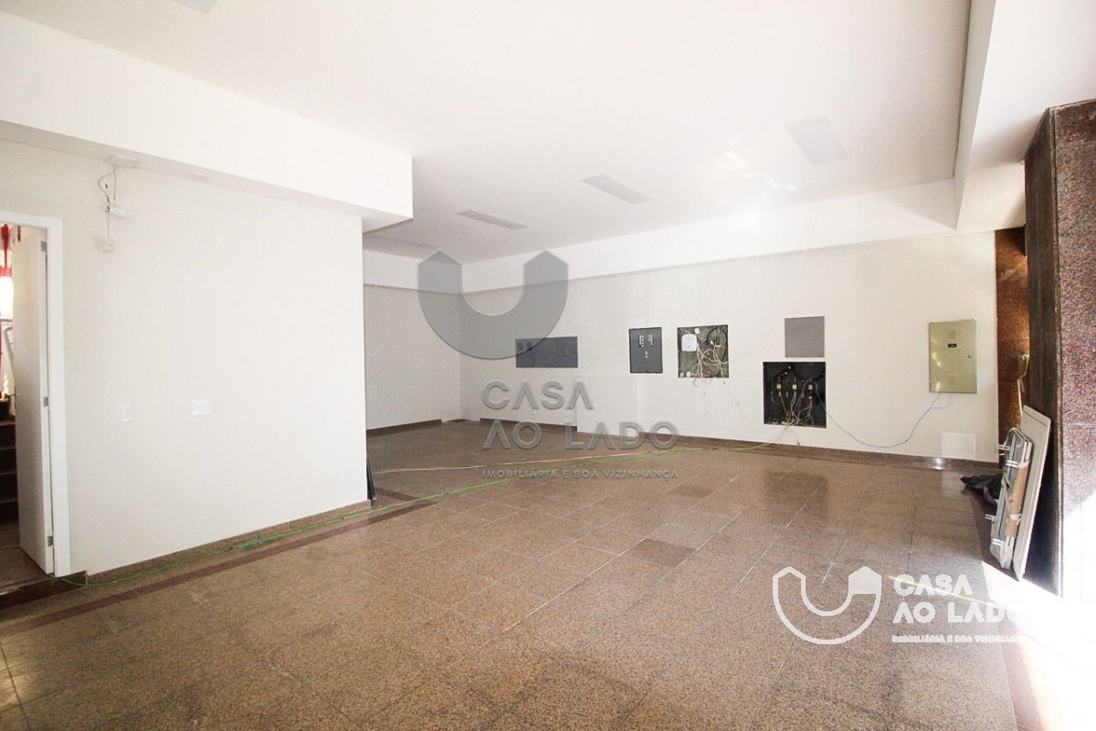 Loja para locacao no Centro em Curitiba com 75,26m² por R$ 15.000,00