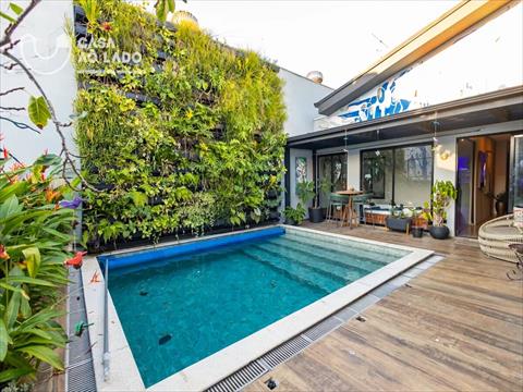 Casa Residencial para venda no Tarumã em Curitiba com 344m² por R$ 2.100.000,00