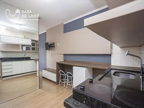 Apartamento para locacao no Centro Cívico em Curitiba com 24m² por R$ 1.800,00