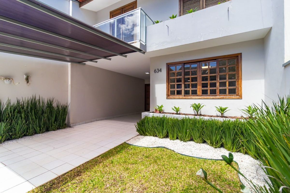Sobrado para venda no Uberaba em Curitiba com 0,00m² por R$ 950.000,00