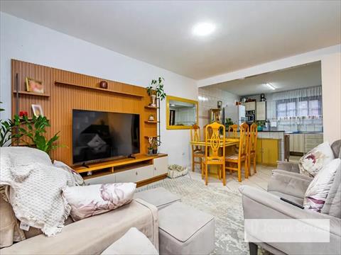 Sobrado para venda no Sítio Cercado em Curitiba com 220m² por R$ 985.000,00