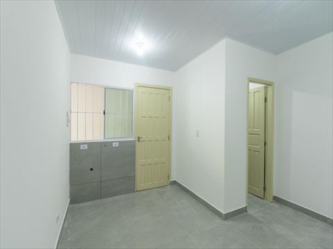 Kitinet para locacao no Uberaba em Curitiba com 0m² por R$ 1.200,00
