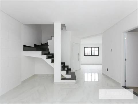 Sobrado para venda no Boneca do Iguaçu em São José dos Pinhais com 174m² por R$ 990.000,00