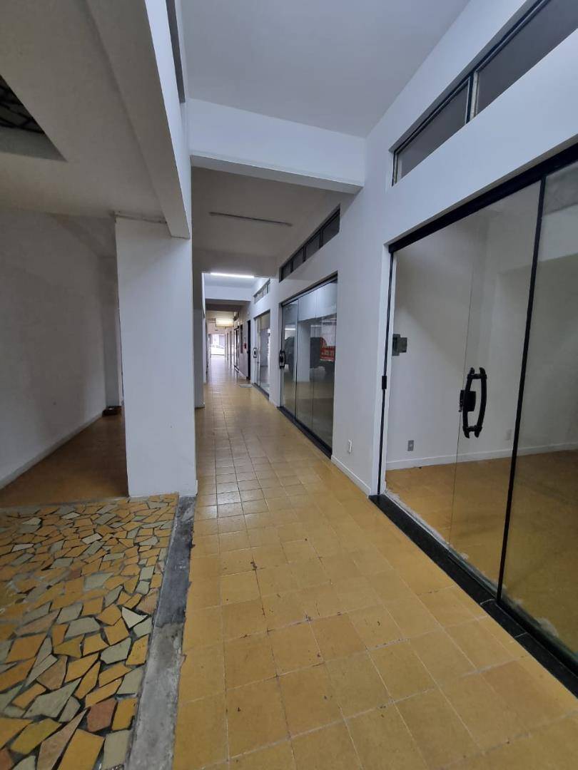 Sala para locacao no Centro em Ponta Grossa com 15m² por R$ 650,00