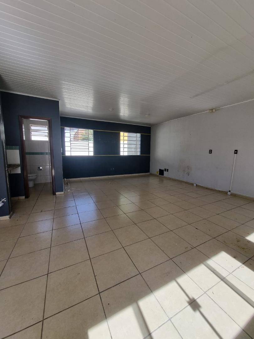 Sala para locacao no Centro em Ponta Grossa com 50m² por R$ 1.100,00