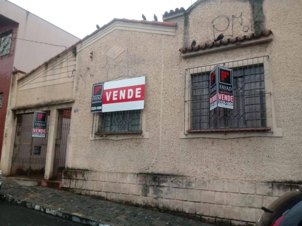 Terreno para venda no Centro em Ponta Grossa com 297m² por R$ 700.000,00