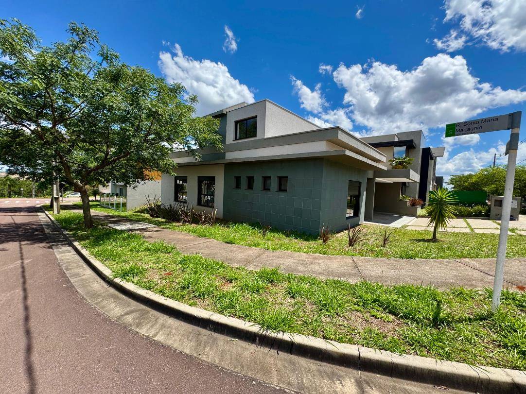 Casa para vendalocacaovenda e locacao no Jardim Carvalho em Ponta Grossa com 240m² por R$ 1.290.000,005.690,00