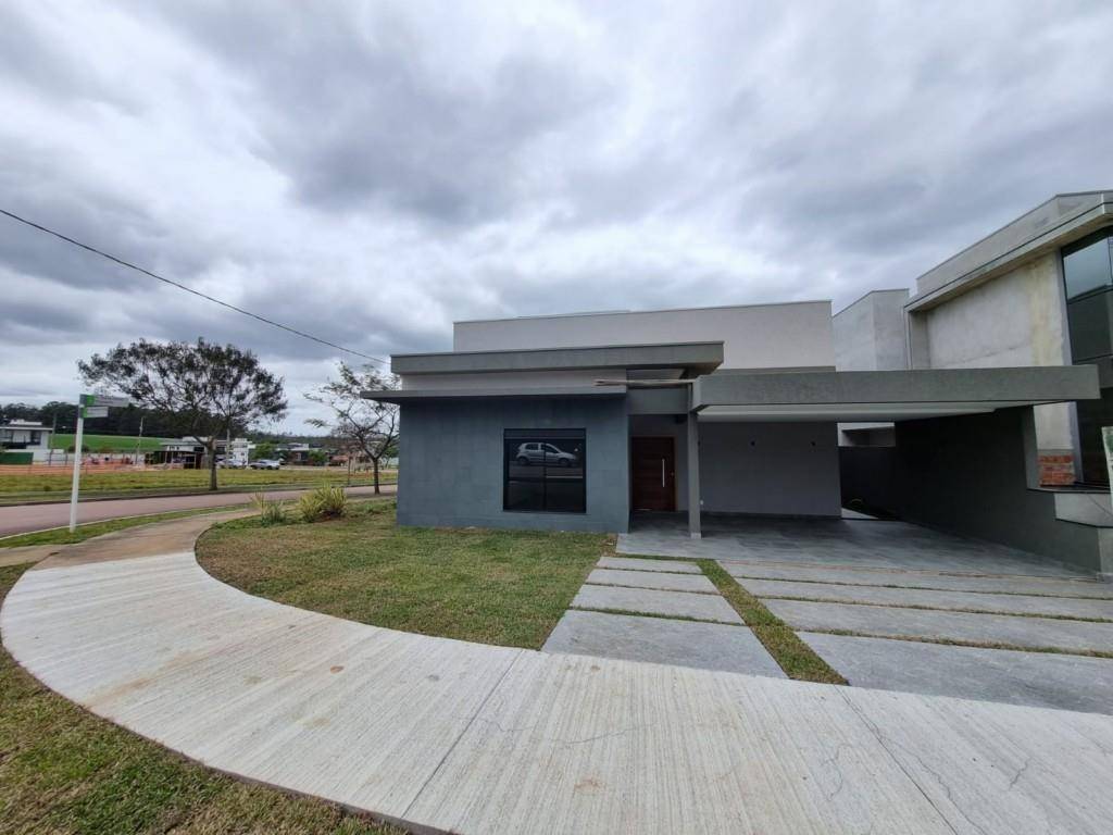 Casa para venda no Jardim Carvalho em Ponta Grossa com 240m² por R$ 1.390.000,00