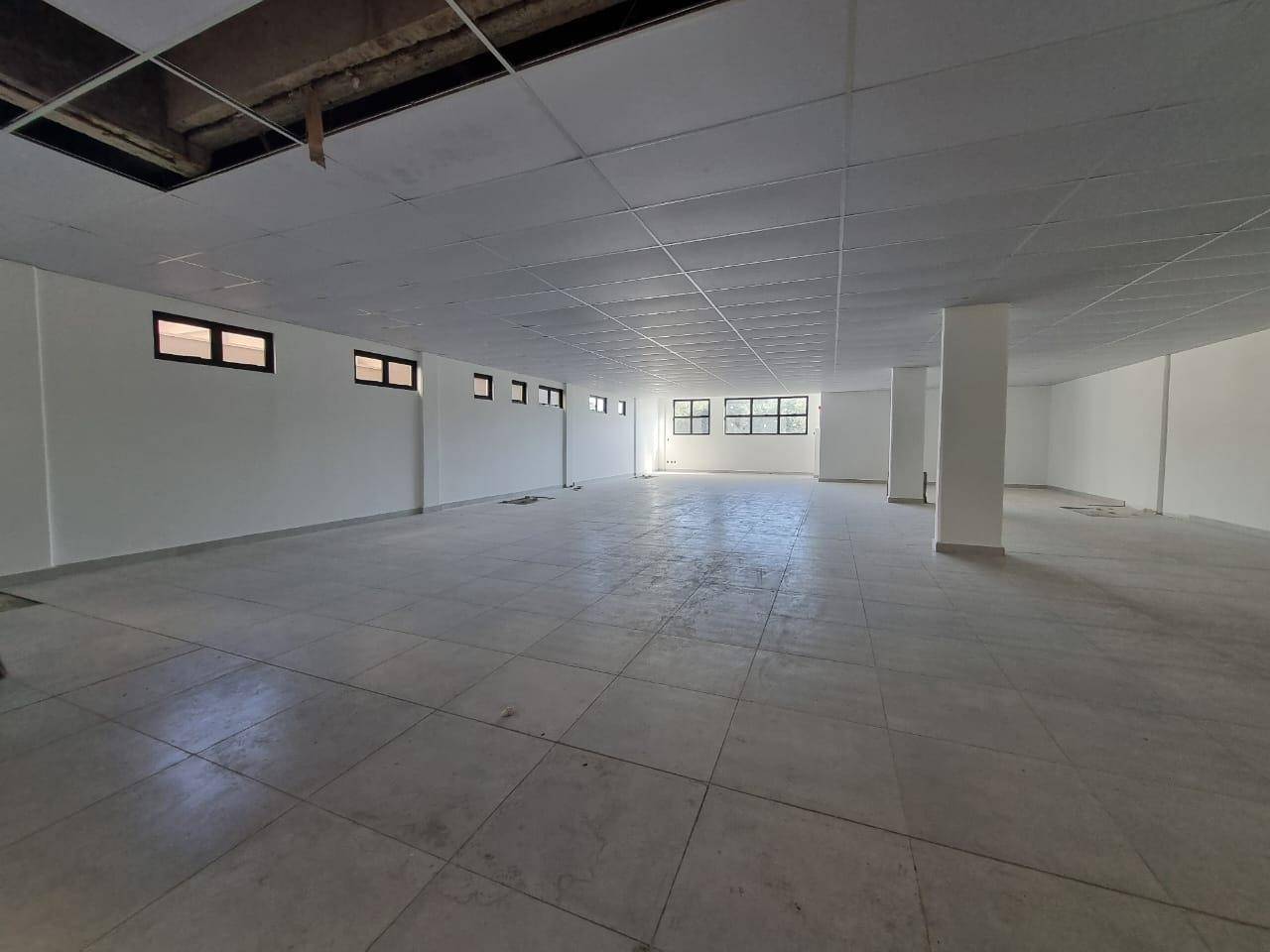 Sala para locacao no Centro em Ponta Grossa com 1.574,65m² por R$ 23.000,00