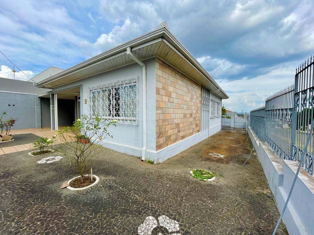 Casa para venda no Jardim Carvalho em Ponta Grossa com 570m² por R$ 1.200.000,00