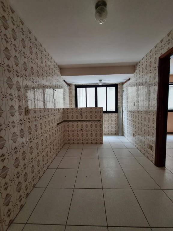 Apartamento para locacao no Centro em Ponta Grossa com 51,08m² por R$ 778,00