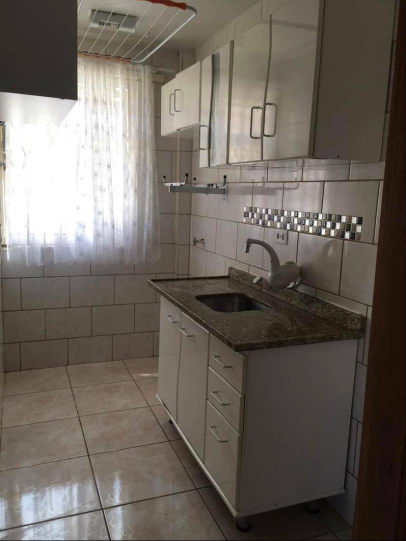 Apartamento para locacao no Uvaranas em Ponta Grossa com 45m² por R$ 850,00