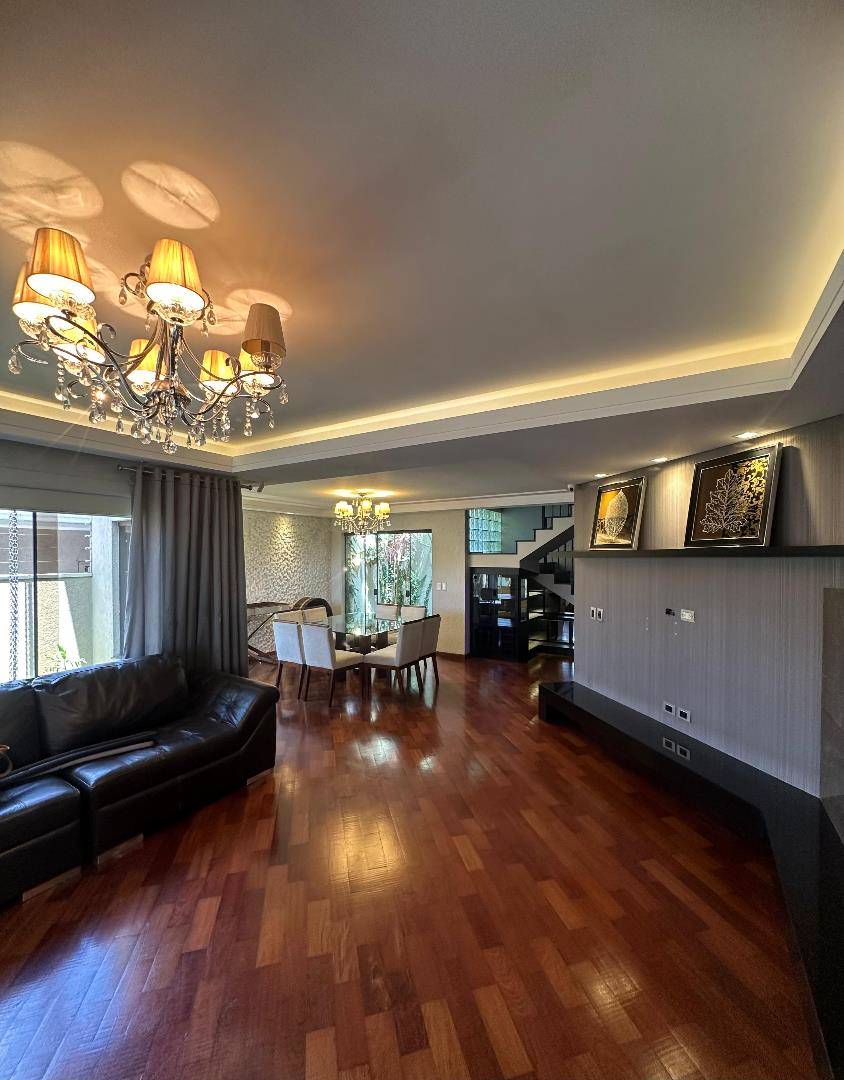 Casa para locacao no Jardim Carvalho em Ponta Grossa com 310m² por R$ 6.990,00