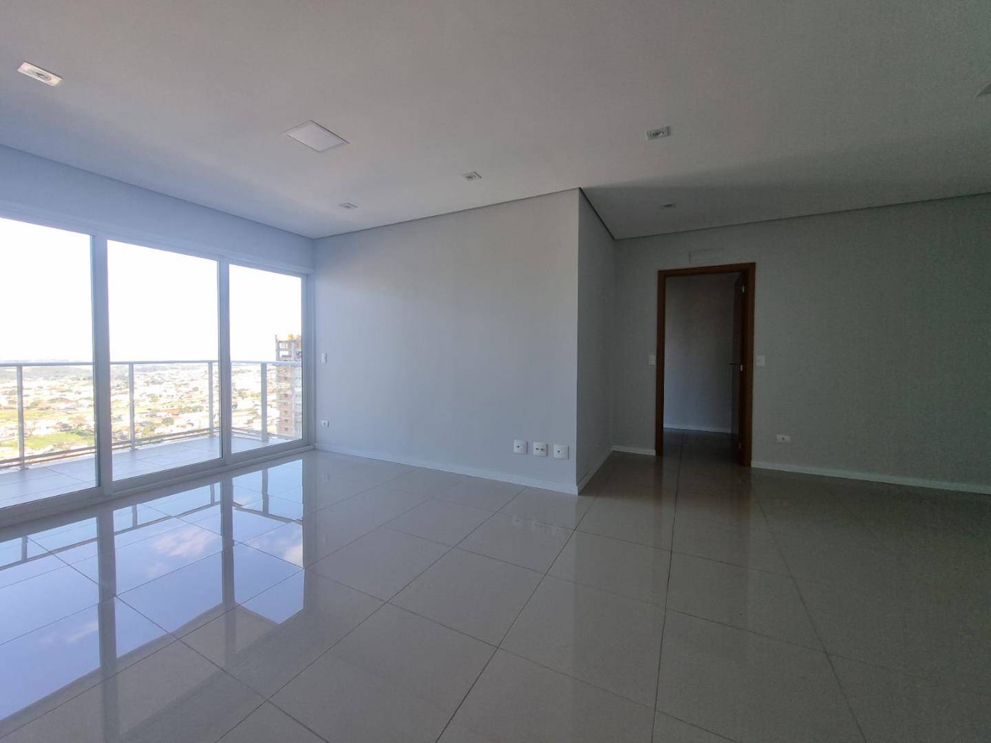 Apartamento para locacao no Oficinas em Ponta Grossa com 207,29m² por R$ 3.400,00
